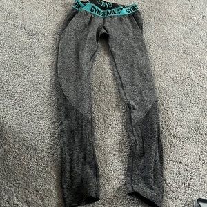 Gym shark leggings in perfect condition worn once